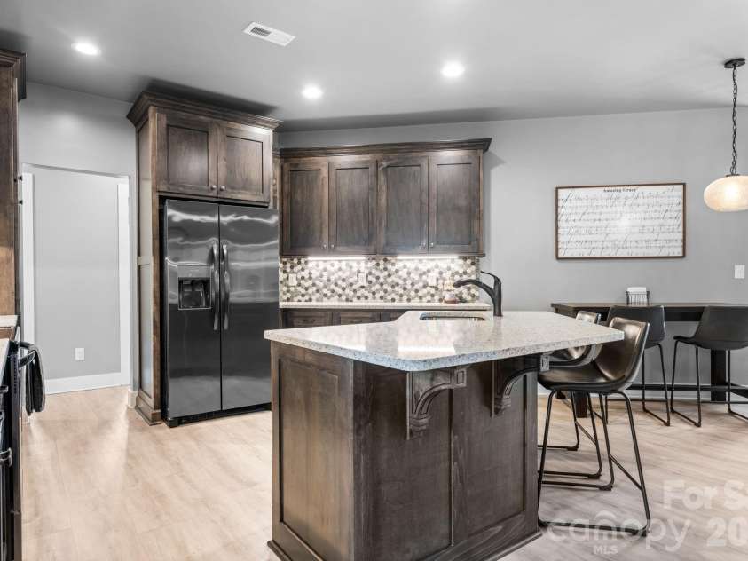 1100 Rainbow Drive, Mount Holly, NC 28120.  MLS# CAR4388731, YatesRealty ID 27444. 