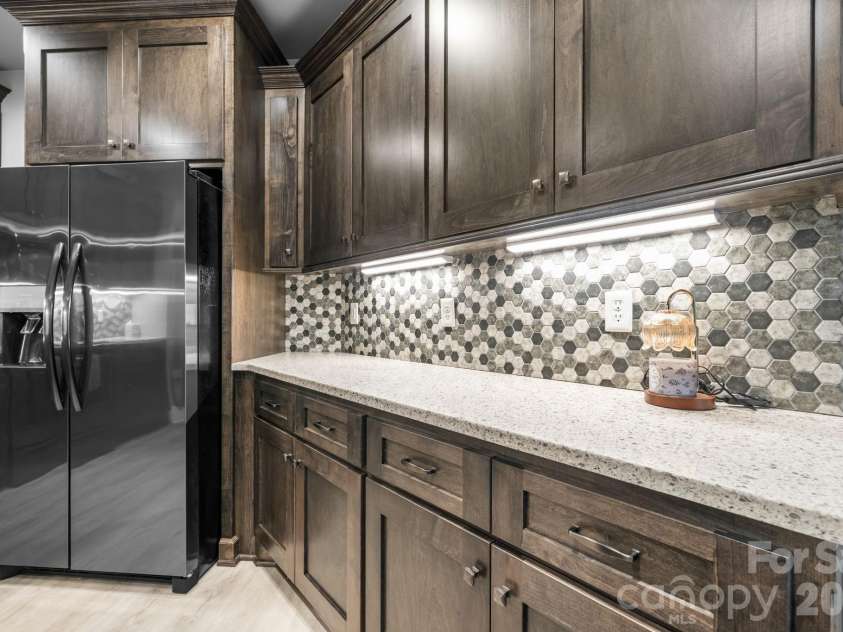 1100 Rainbow Drive, Mount Holly, NC 28120.  MLS# CAR4388731, YatesRealty ID 27444. 