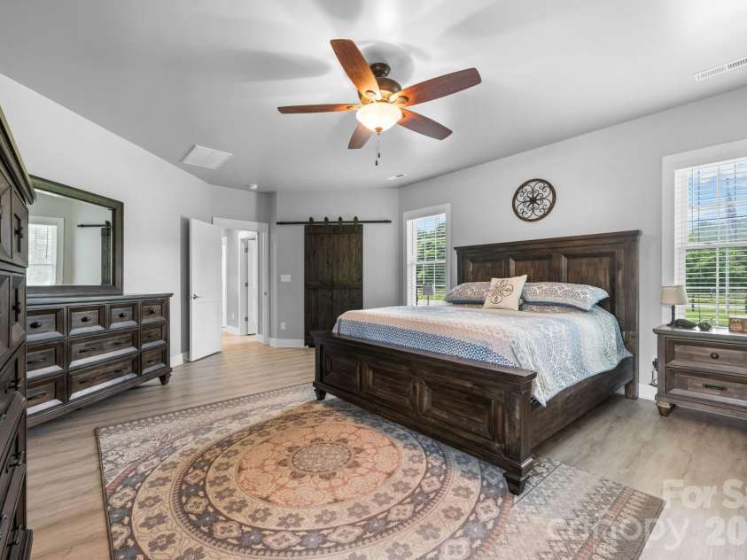 1100 Rainbow Drive, Mount Holly, NC 28120.  MLS# CAR4388731, YatesRealty ID 27444. 