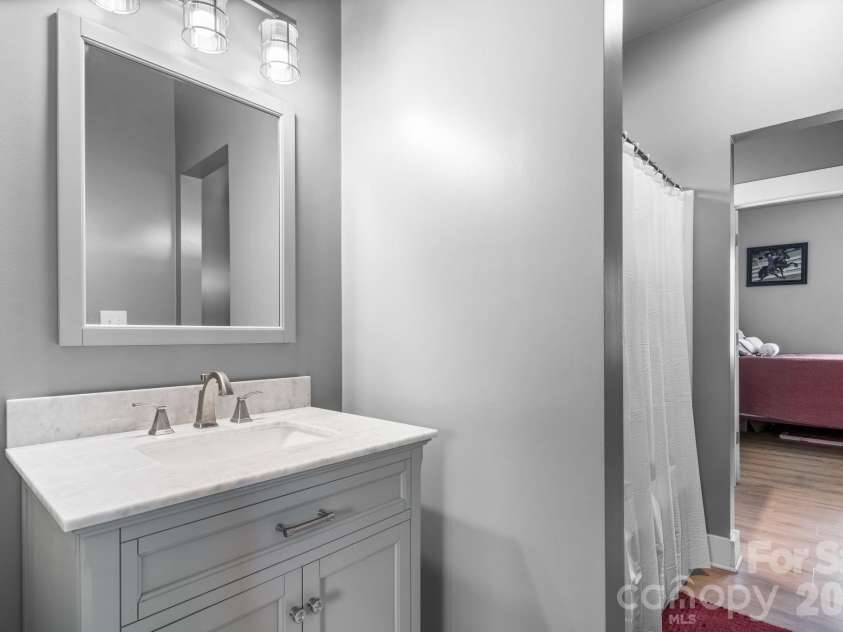 1100 Rainbow Drive, Mount Holly, NC 28120.  MLS# CAR4388731, YatesRealty ID 27444. 