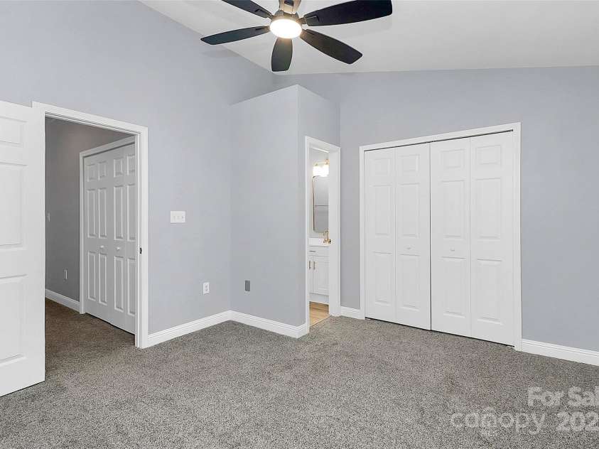 12315 Bluestem Lane, Charlotte, NC 28277.  MLS# CAR4281896, YatesRealty ID 27445. 