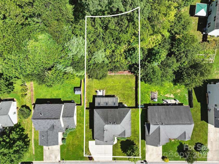 138 Black River Road, Fletcher, NC 28732.  MLS# CAR4282304, YatesRealty ID 27446. Digital lot lines/digital