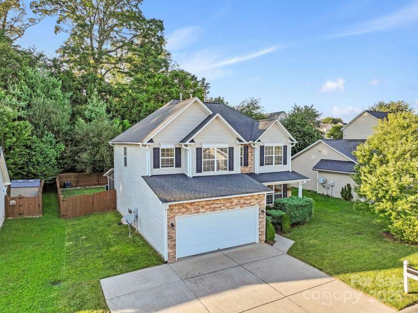 138 Black River Road, Fletcher, NC 28732.  MLS# CAR4282304, YatesRealty ID 27446. Front/side view