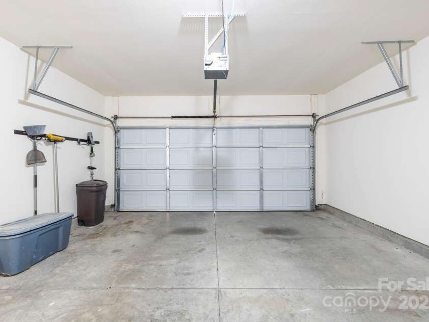 138 Black River Road, Fletcher, NC 28732.  MLS# CAR4282304, YatesRealty ID 27446. Garage
