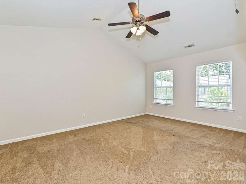 6709 Broad Valley Court, Charlotte, NC 28216.  MLS# CAR4388395, YatesRealty ID 27447. Primary bedroom