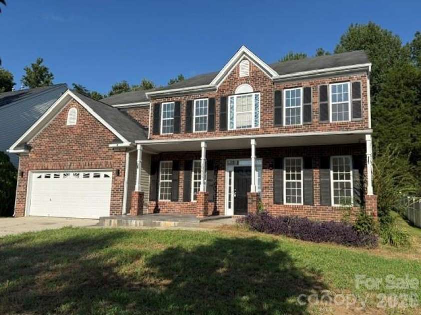 10615 Elm Bend Drive, Charlotte, NC 28273.  MLS# CAR4389205, YatesRealty ID 27449. 