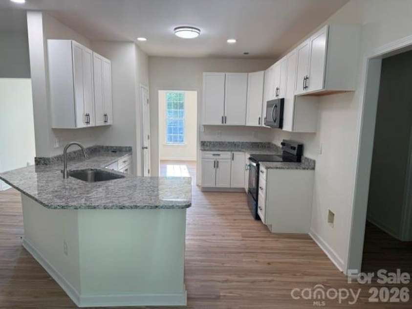 10615 Elm Bend Drive, Charlotte, NC 28273.  MLS# CAR4389205, YatesRealty ID 27449. 
