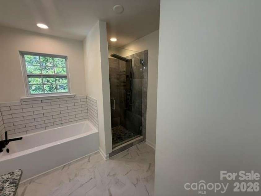 10615 Elm Bend Drive, Charlotte, NC 28273.  MLS# CAR4389205, YatesRealty ID 27449. 