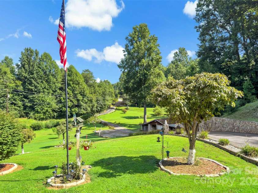 100 Goose Creek Road, Marion, NC 28752.  MLS# CAR4166247, YatesRealty ID 2745. 