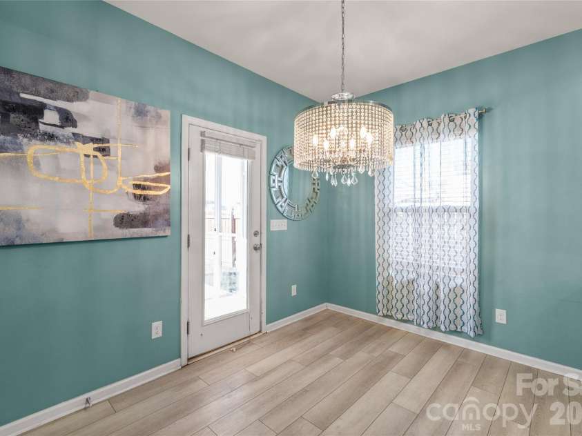 10229 Snowbell Court, Charlotte, NC 28215.  MLS# CAR4338183, YatesRealty ID 2745. Dining Room