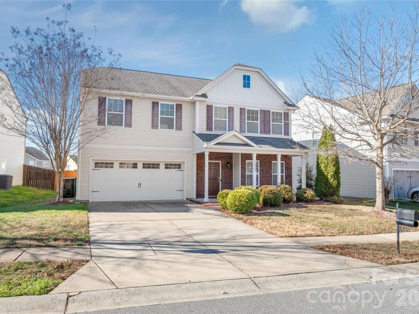 10229 Snowbell Court, Charlotte, NC 28215.  MLS# CAR4338183, YatesRealty ID 2745. Front of house