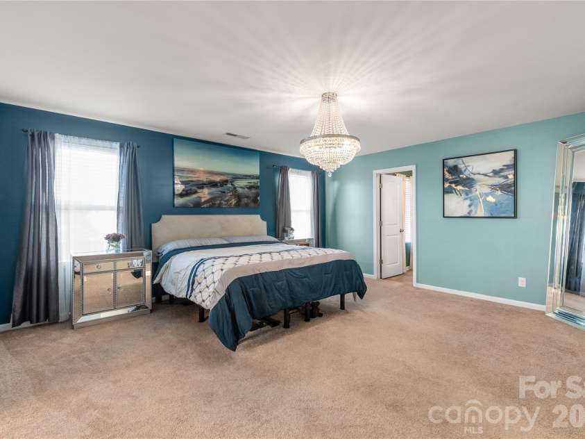 10229 Snowbell Court, Charlotte, NC 28215.  MLS# CAR4338183, YatesRealty ID 2745. Primary Bedroom