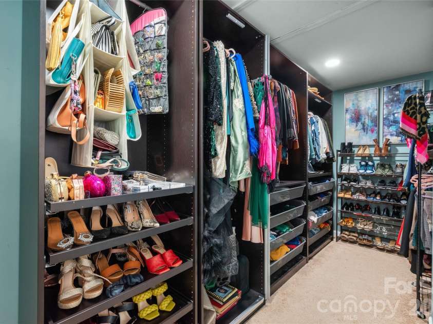 10229 Snowbell Court, Charlotte, NC 28215.  MLS# CAR4338183, YatesRealty ID 2745. Primary bedroom closet