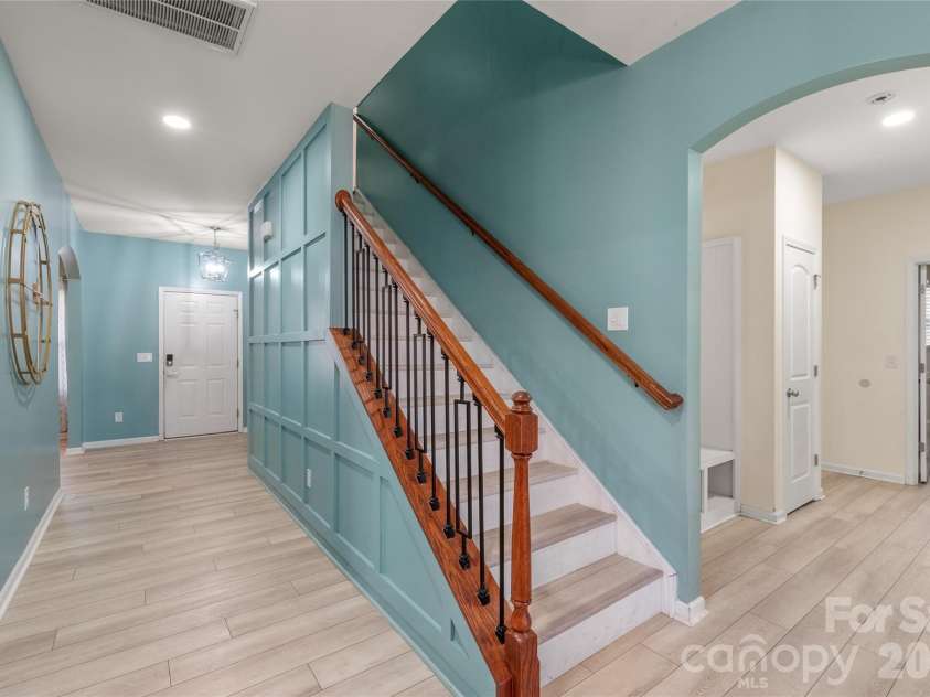 10229 Snowbell Court, Charlotte, NC 28215.  MLS# CAR4338183, YatesRealty ID 2745. Stairs