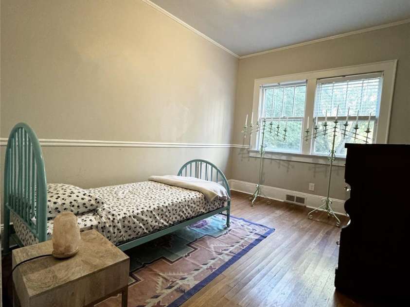 509 8th Street, Newton, NC 28658.  MLS# CAR4283937, YatesRealty ID 27450. 
