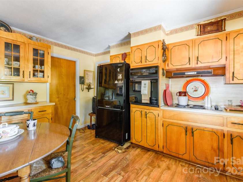 1228 Christopher Circle, Rock Hill, SC 29730.  MLS# CAR4274152, YatesRealty ID 27451. 