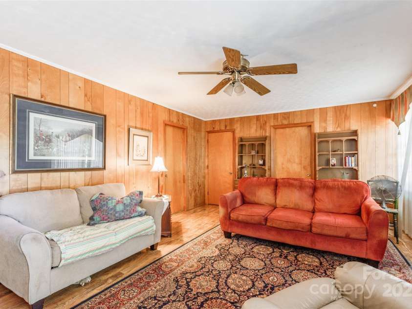 1228 Christopher Circle, Rock Hill, SC 29730.  MLS# CAR4274152, YatesRealty ID 27451. 