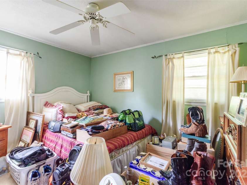 1228 Christopher Circle, Rock Hill, SC 29730.  MLS# CAR4274152, YatesRealty ID 27451. 