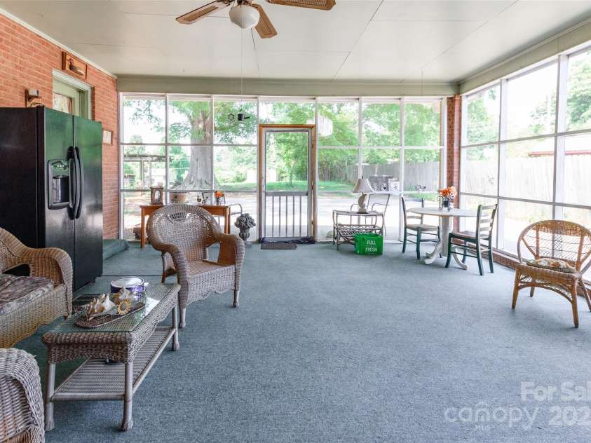 1228 Christopher Circle, Rock Hill, SC 29730.  MLS# CAR4274152, YatesRealty ID 27451. 