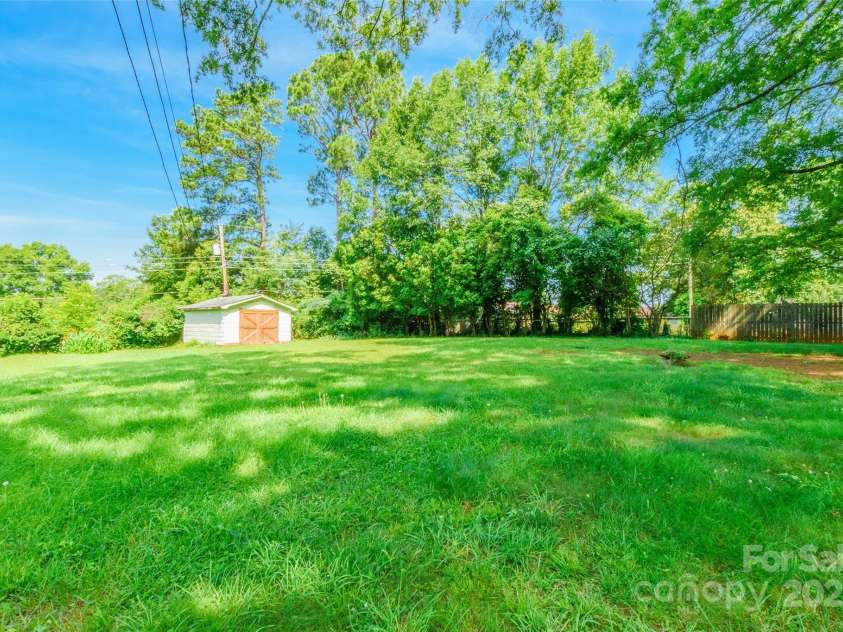 1228 Christopher Circle, Rock Hill, SC 29730.  MLS# CAR4274152, YatesRealty ID 27451. 