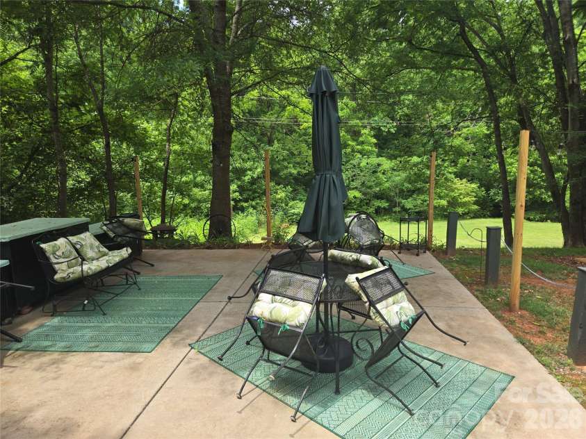 156 Caldwell Avenue, Newton, NC 28658.  MLS# CAR4387971, YatesRealty ID 27451. 