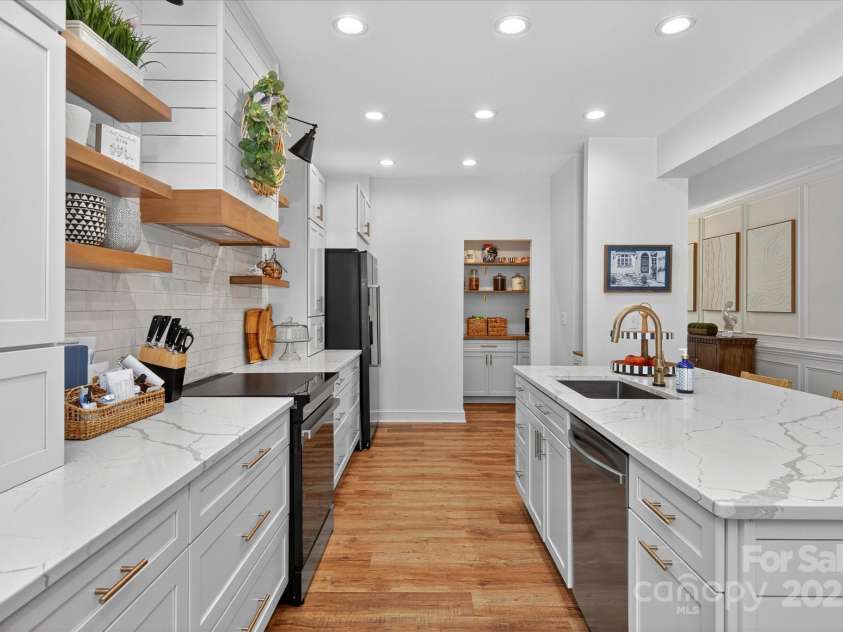 9806 Joe Kerr Road, Waxhaw, NC 28173.  MLS# CAR4281781, YatesRealty ID 27452. 