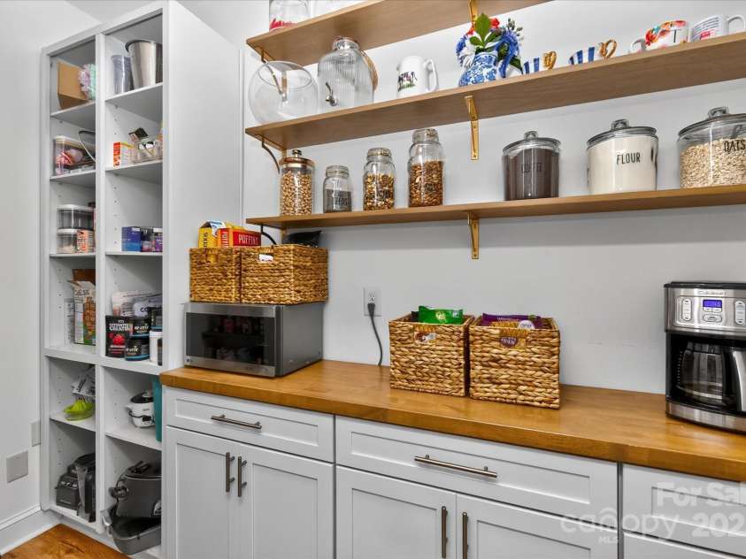 9806 Joe Kerr Road, Waxhaw, NC 28173.  MLS# CAR4281781, YatesRealty ID 27452. 