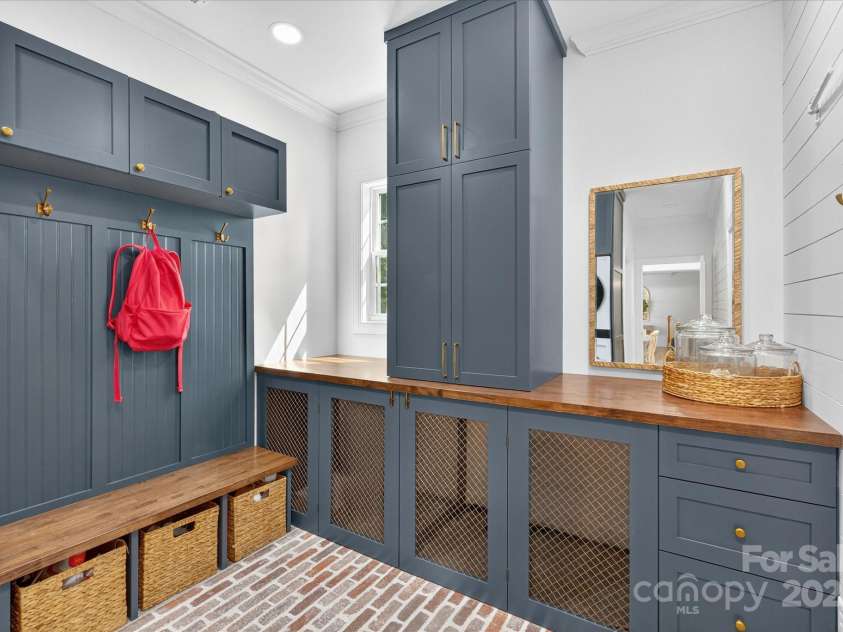 9806 Joe Kerr Road, Waxhaw, NC 28173.  MLS# CAR4281781, YatesRealty ID 27452. 