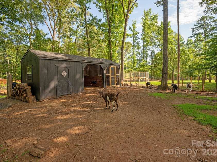 9806 Joe Kerr Road, Waxhaw, NC 28173.  MLS# CAR4281781, YatesRealty ID 27452. 