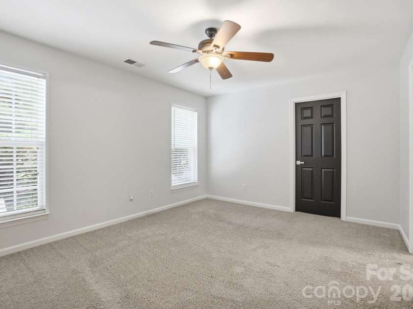5315 Jocelyn Lane, Charlotte, NC 28269.  MLS# CAR4387226, YatesRealty ID 27454. Primary