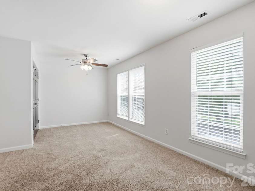 5315 Jocelyn Lane, Charlotte, NC 28269.  MLS# CAR4387226, YatesRealty ID 27454. Secondary Bedroom