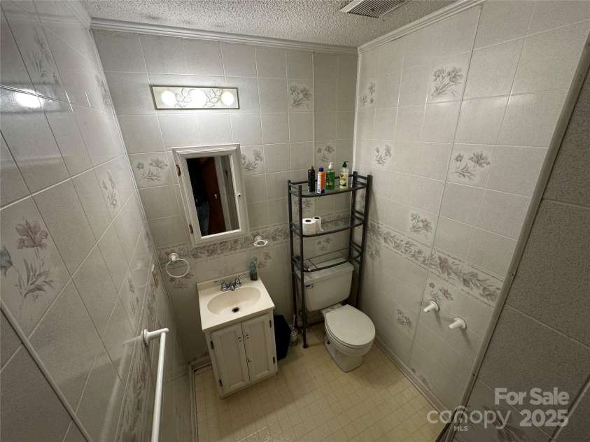 313 Willow Street, Stanley, NC 28164.  MLS# CAR4280665, YatesRealty ID 27455. 