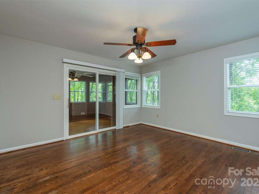 114 Richard Lane, Black Mountain, NC 28711.  MLS# CAR4270307, YatesRealty ID 27456. Primary suite.