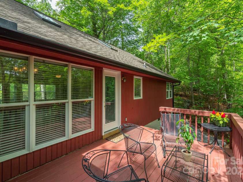 114 Richard Lane, Black Mountain, NC 28711.  MLS# CAR4270307, YatesRealty ID 27456. Private back deck.