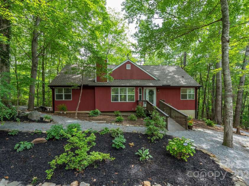 114 Richard Lane, Black Mountain, NC 28711.  MLS# CAR4270307, YatesRealty ID 27456. Wooded privacy awaits at 114 Richard Lane in Black Mountain.
