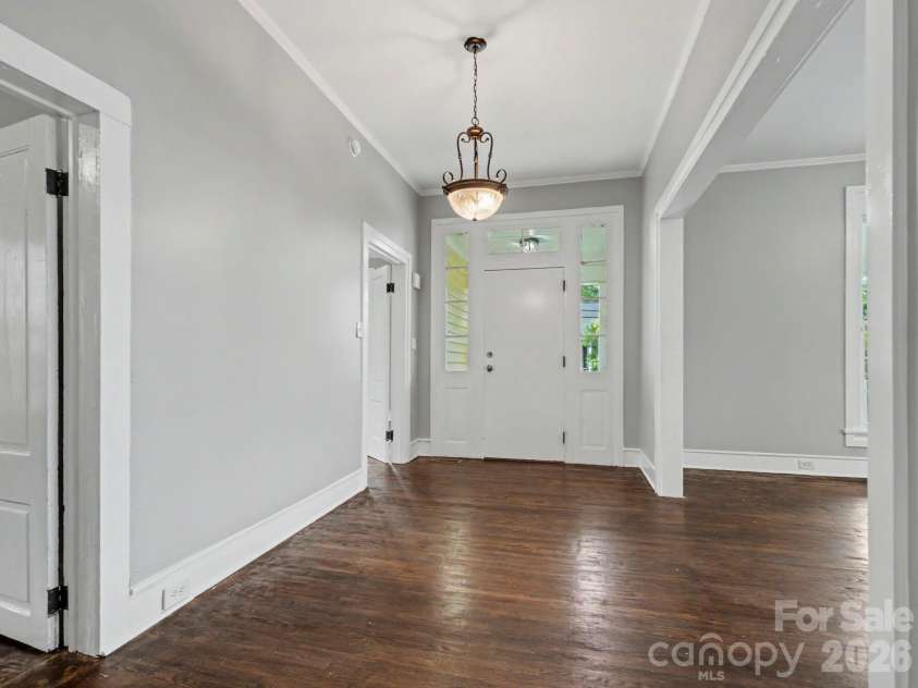 305 White Street, Lancaster, SC 29720.  MLS# CAR4376027, YatesRealty ID 27457. 