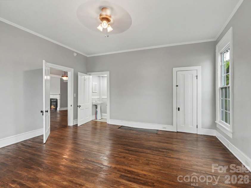305 White Street, Lancaster, SC 29720.  MLS# CAR4376027, YatesRealty ID 27457. 