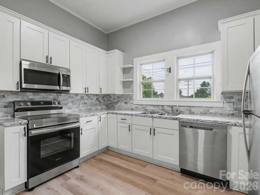 305 White Street, Lancaster, SC 29720.  MLS# CAR4376027, YatesRealty ID 27457. 