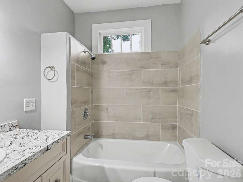 305 White Street, Lancaster, SC 29720.  MLS# CAR4376027, YatesRealty ID 27457. 