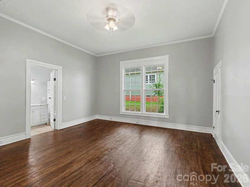 305 White Street, Lancaster, SC 29720.  MLS# CAR4376027, YatesRealty ID 27457. 