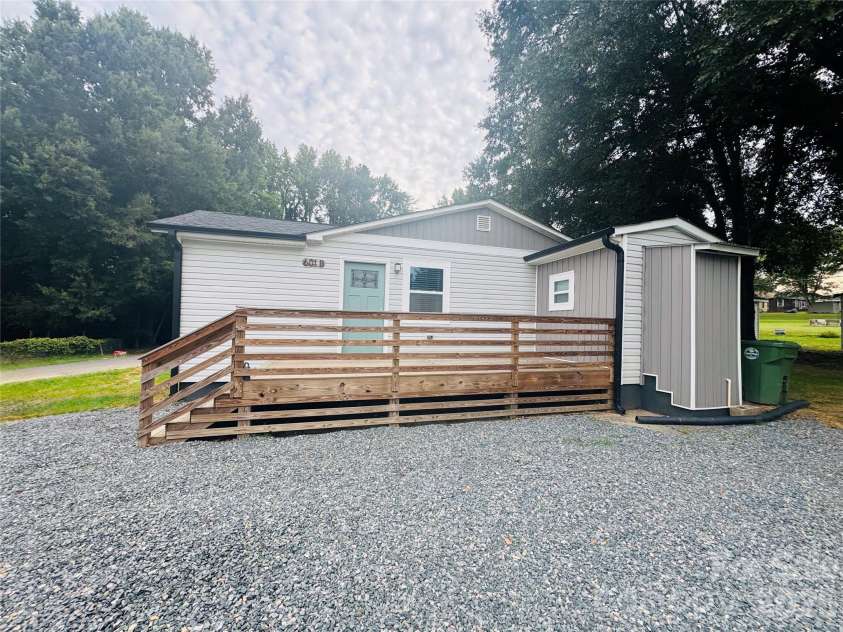 601 Rhyne Circle, Gastonia, NC 28054.  MLS# CAR4311148, YatesRealty ID 2746. 