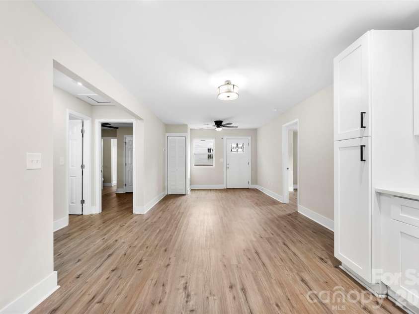 601 Rhyne Circle, Gastonia, NC 28054.  MLS# CAR4311148, YatesRealty ID 2746. 