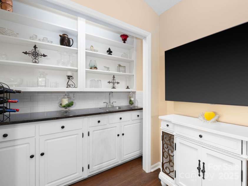 7874 Golf Course Drive, Denver, NC 28037.  MLS# CAR4274174, YatesRealty ID 27461. 