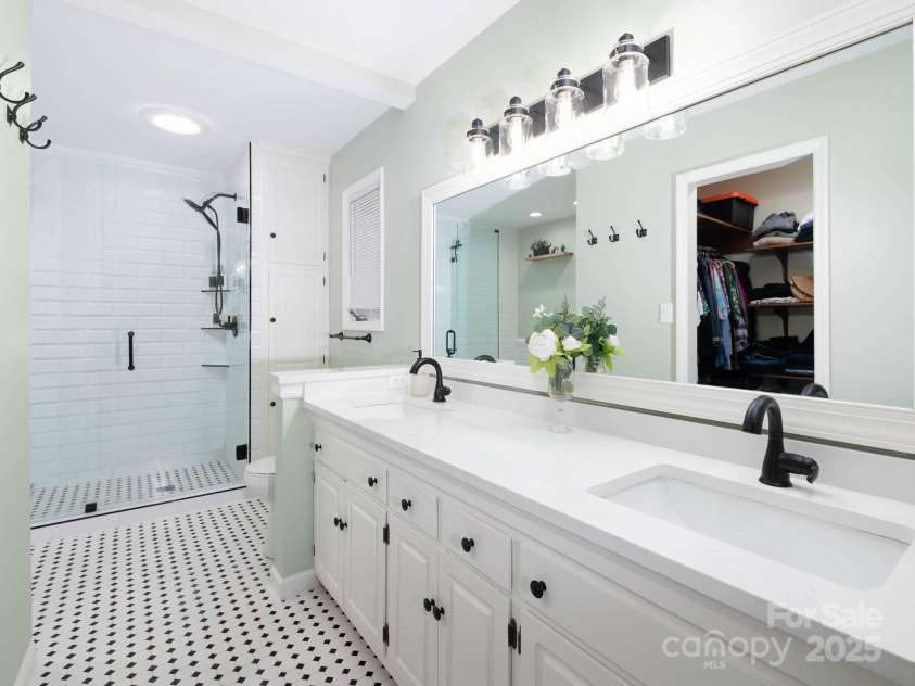 7874 Golf Course Drive, Denver, NC 28037.  MLS# CAR4274174, YatesRealty ID 27461. 