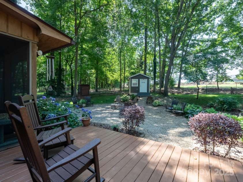 7874 Golf Course Drive, Denver, NC 28037.  MLS# CAR4274174, YatesRealty ID 27461. 