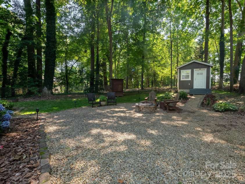 7874 Golf Course Drive, Denver, NC 28037.  MLS# CAR4274174, YatesRealty ID 27461. 