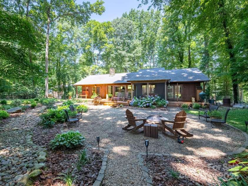 7874 Golf Course Drive, Denver, NC 28037.  MLS# CAR4274174, YatesRealty ID 27461. 