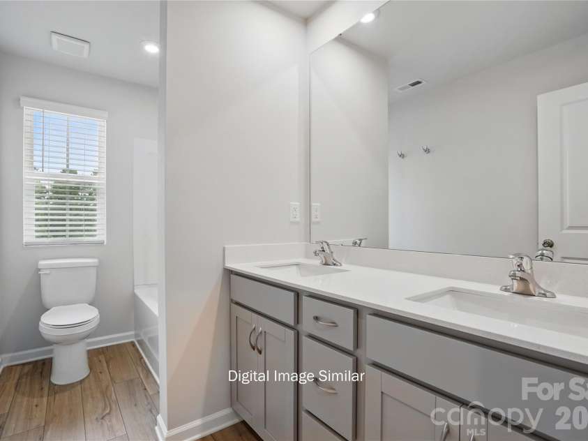 1223 Vibrant Road, Charlotte, NC 28215.  MLS# CAR4389323, YatesRealty ID 27462. 
