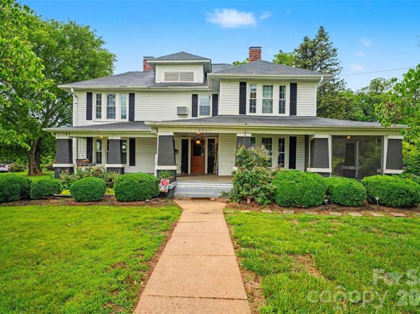 2461 Startown Road, Newton, NC 28658.  MLS# CAR4388500, YatesRealty ID 27463. 