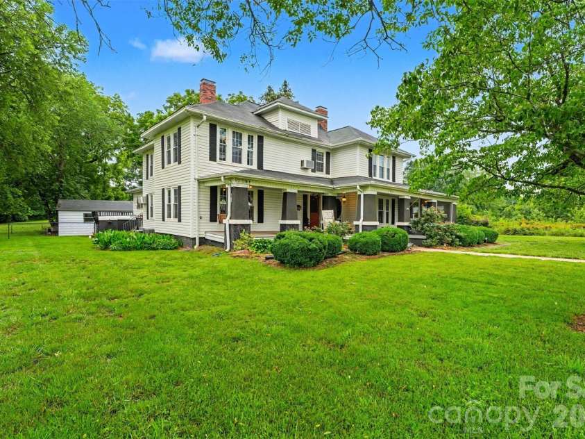 2461 Startown Road, Newton, NC 28658.  MLS# CAR4388500, YatesRealty ID 27463. 